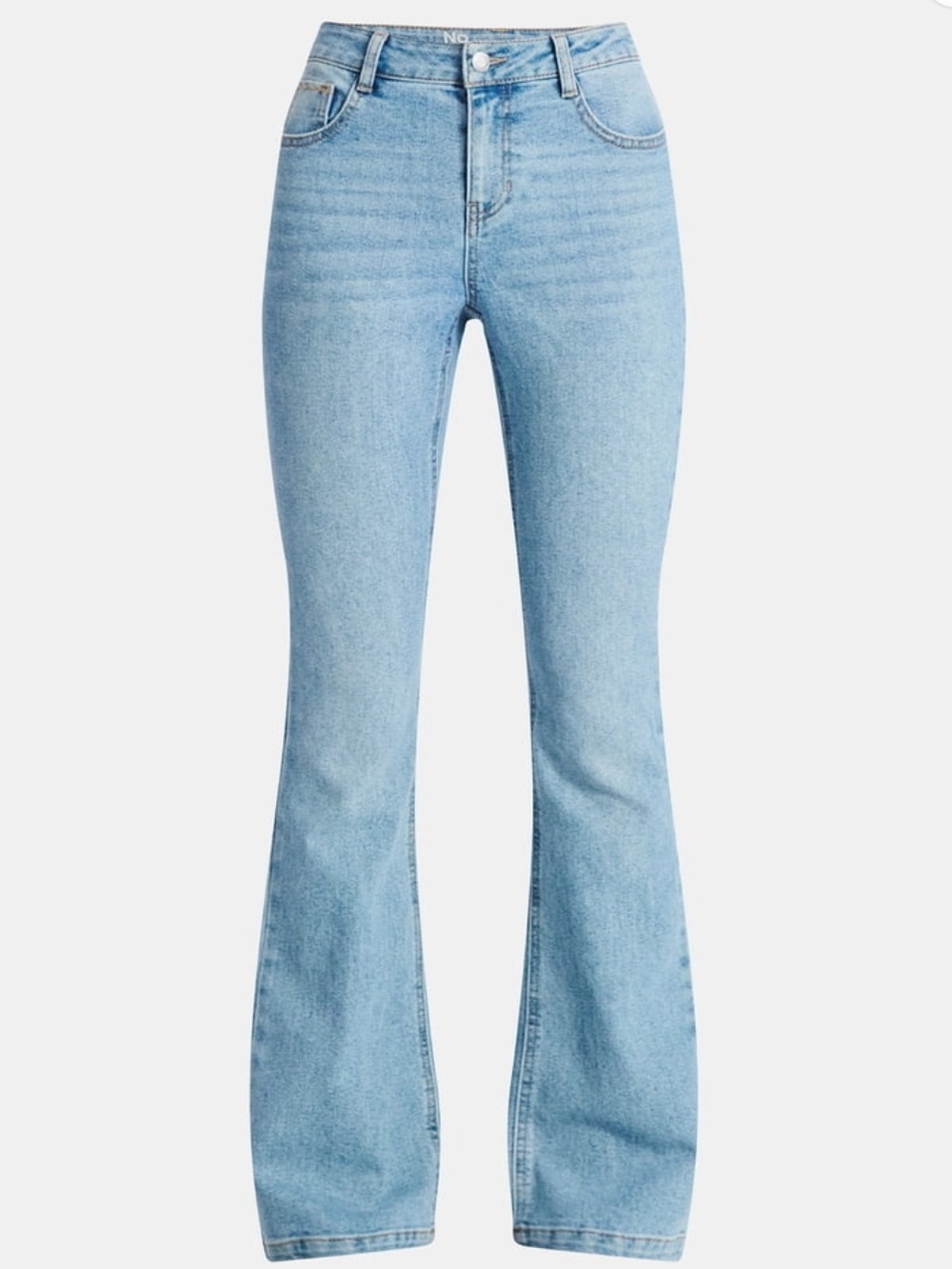 No Boundries Women's Medium Wash Boot cut Jeans size 14 NEW WITHOUT TAG